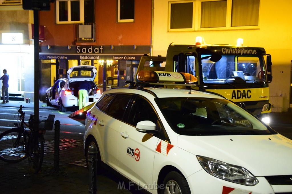 VU Pkw Strab PKlemm Koeln Altstadt Jahnstr P143.JPG - Miklos Laubert